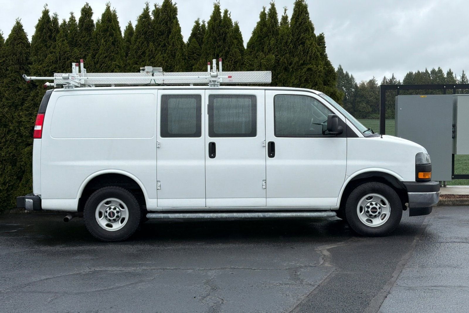 2020 GMC Savana Cargo 2500 Work Van