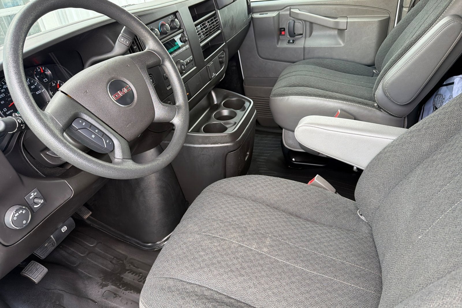 2024 GMC Savana Cargo 2500 Work Van