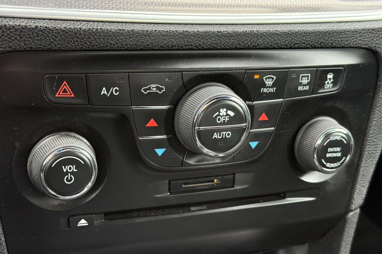 2013 Dodge Charger SXT