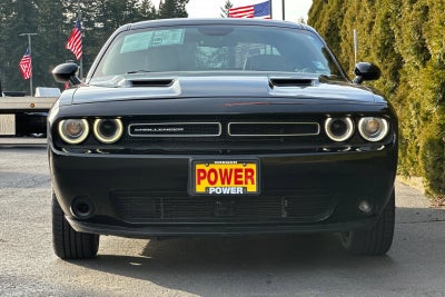 2017 Dodge Challenger SXT Plus