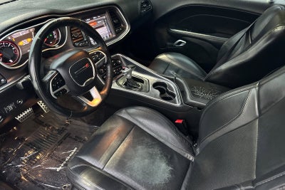 2017 Dodge Challenger SXT Plus