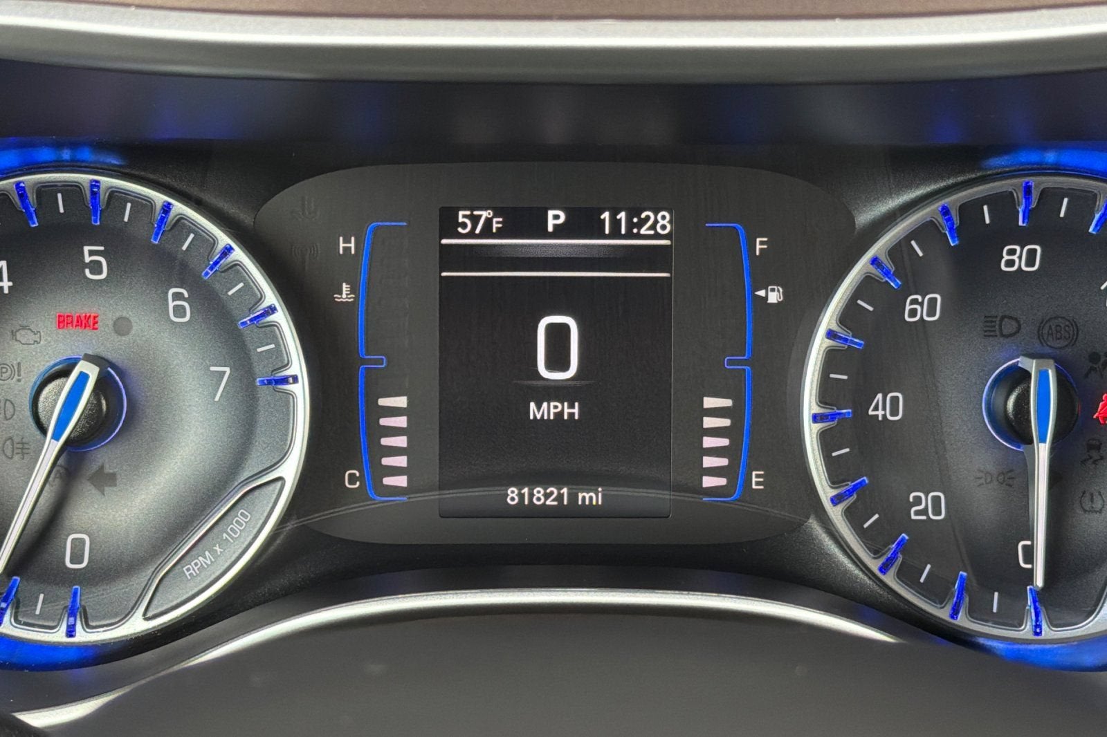 2022 Chrysler Voyager LX