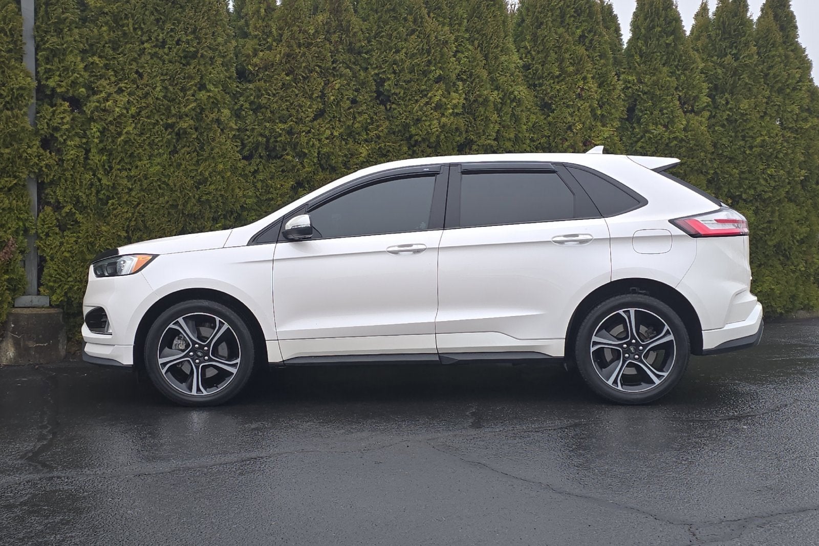 2019 Ford Edge ST