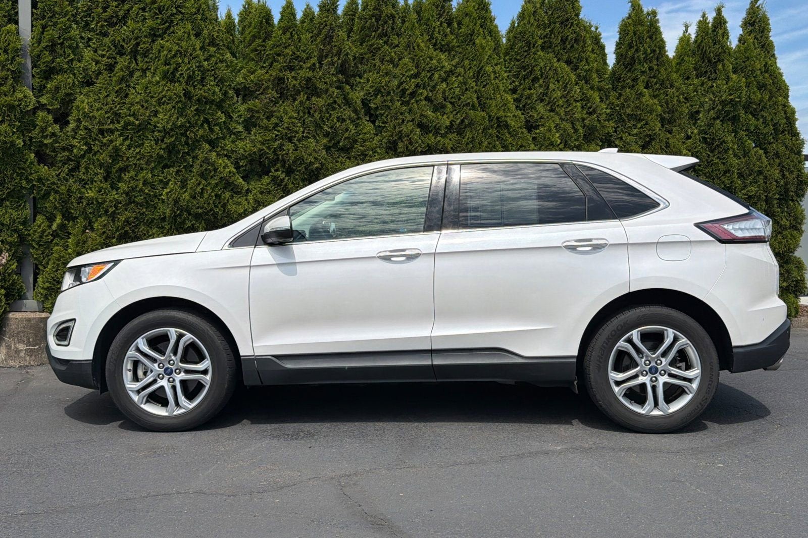 2017 Ford Edge Titanium