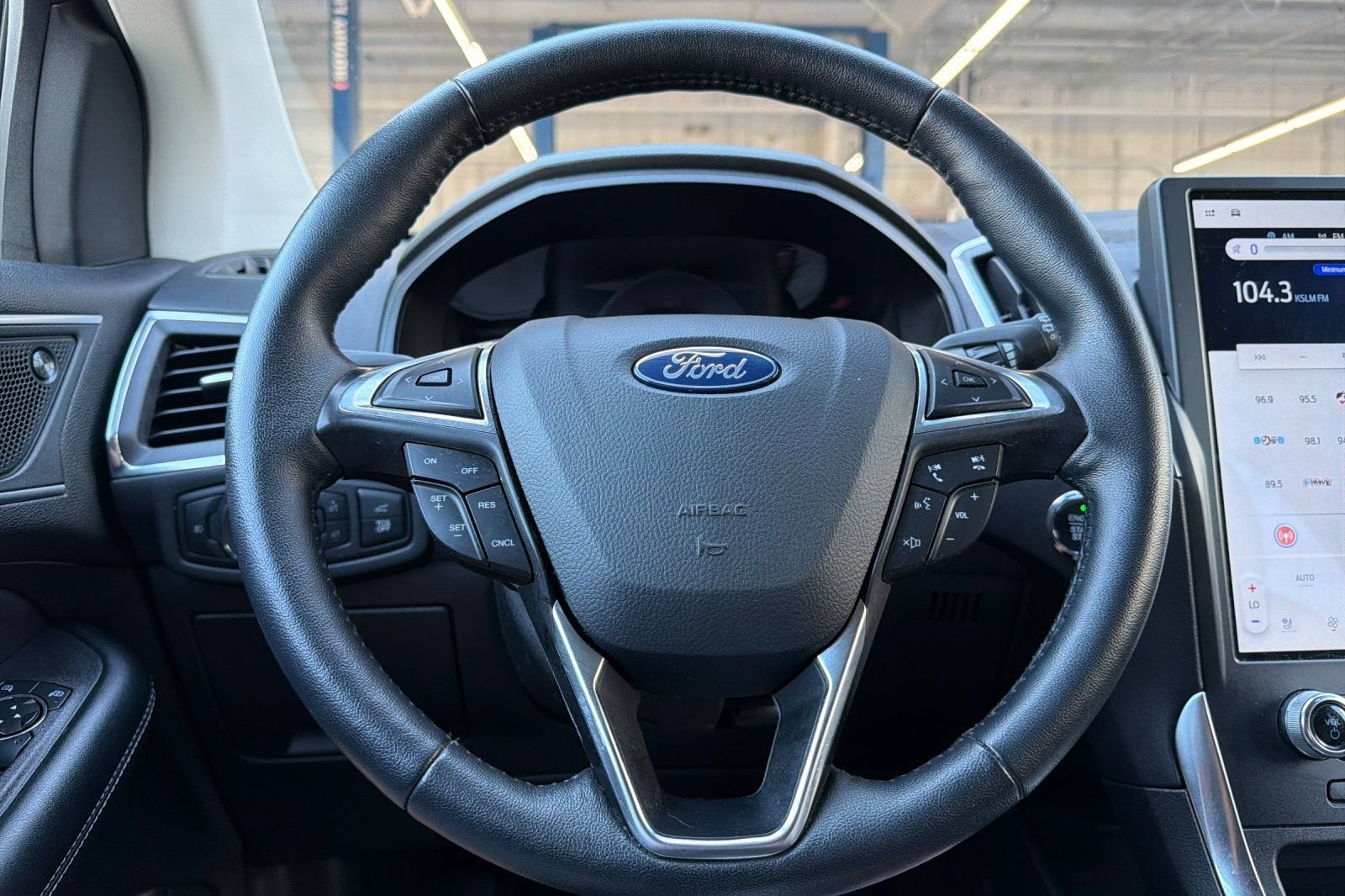 2024 Ford Edge Titanium