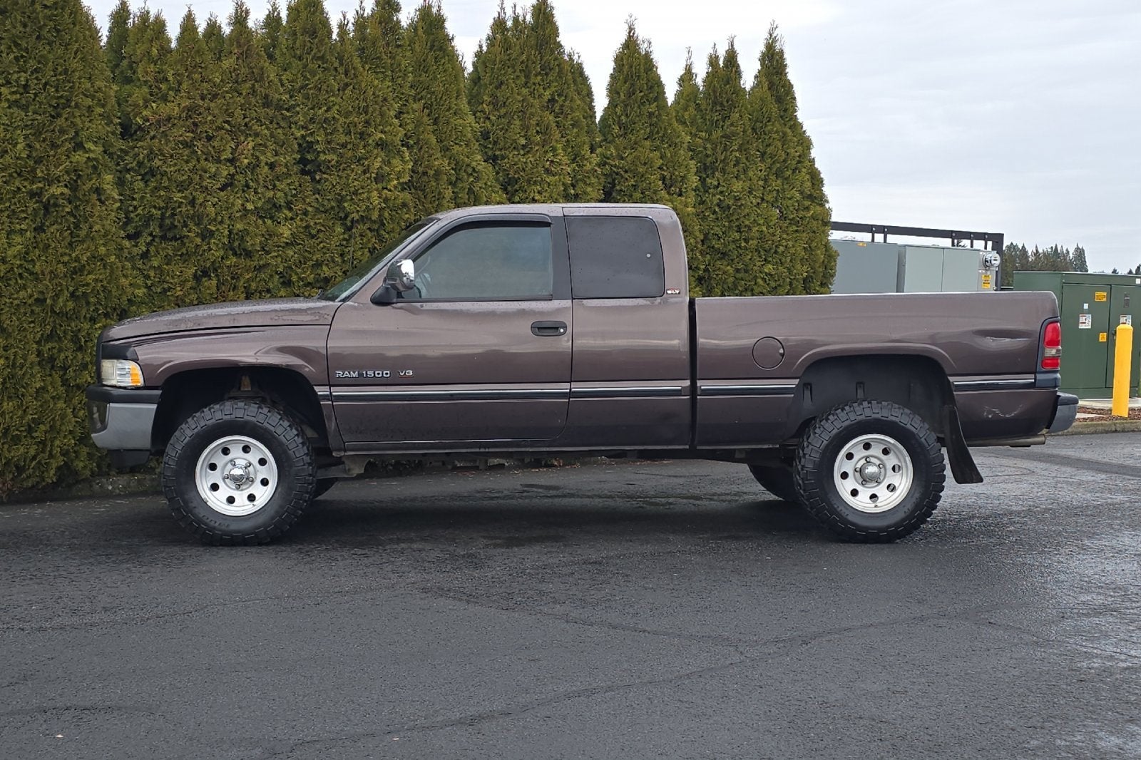 1997 Dodge Ram 1500 CLUB 139WB 4WD
