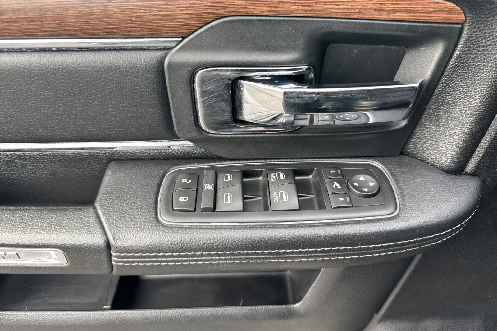 2016 RAM 3500 Laramie