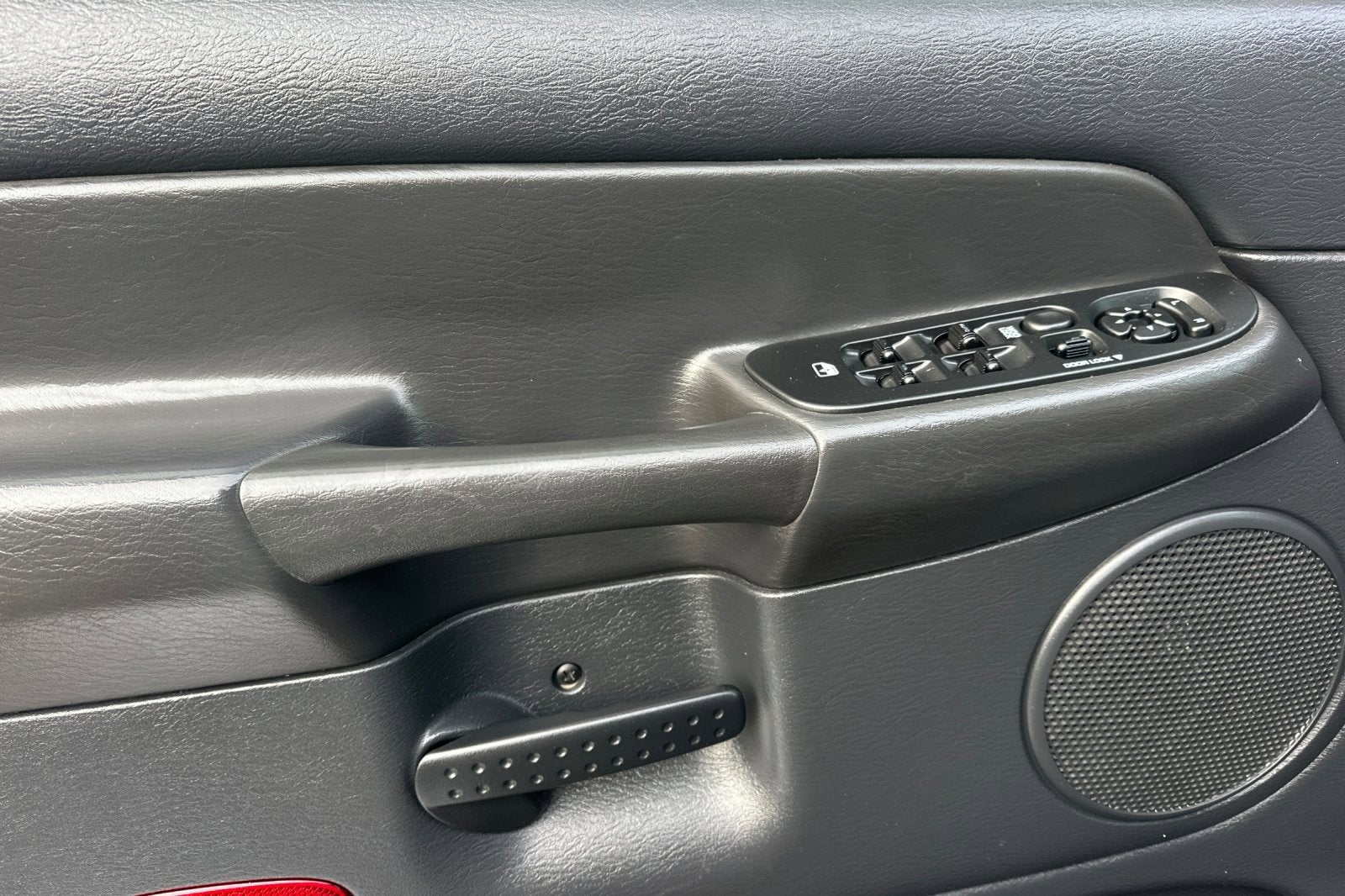 2004 Dodge Ram 2500 SLT