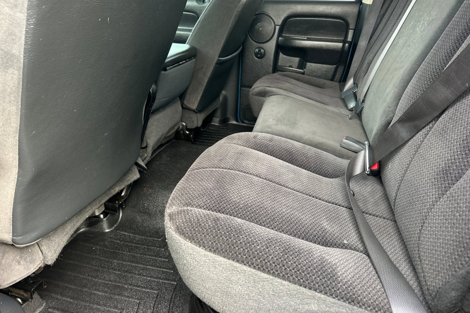 2004 Dodge Ram 2500 SLT