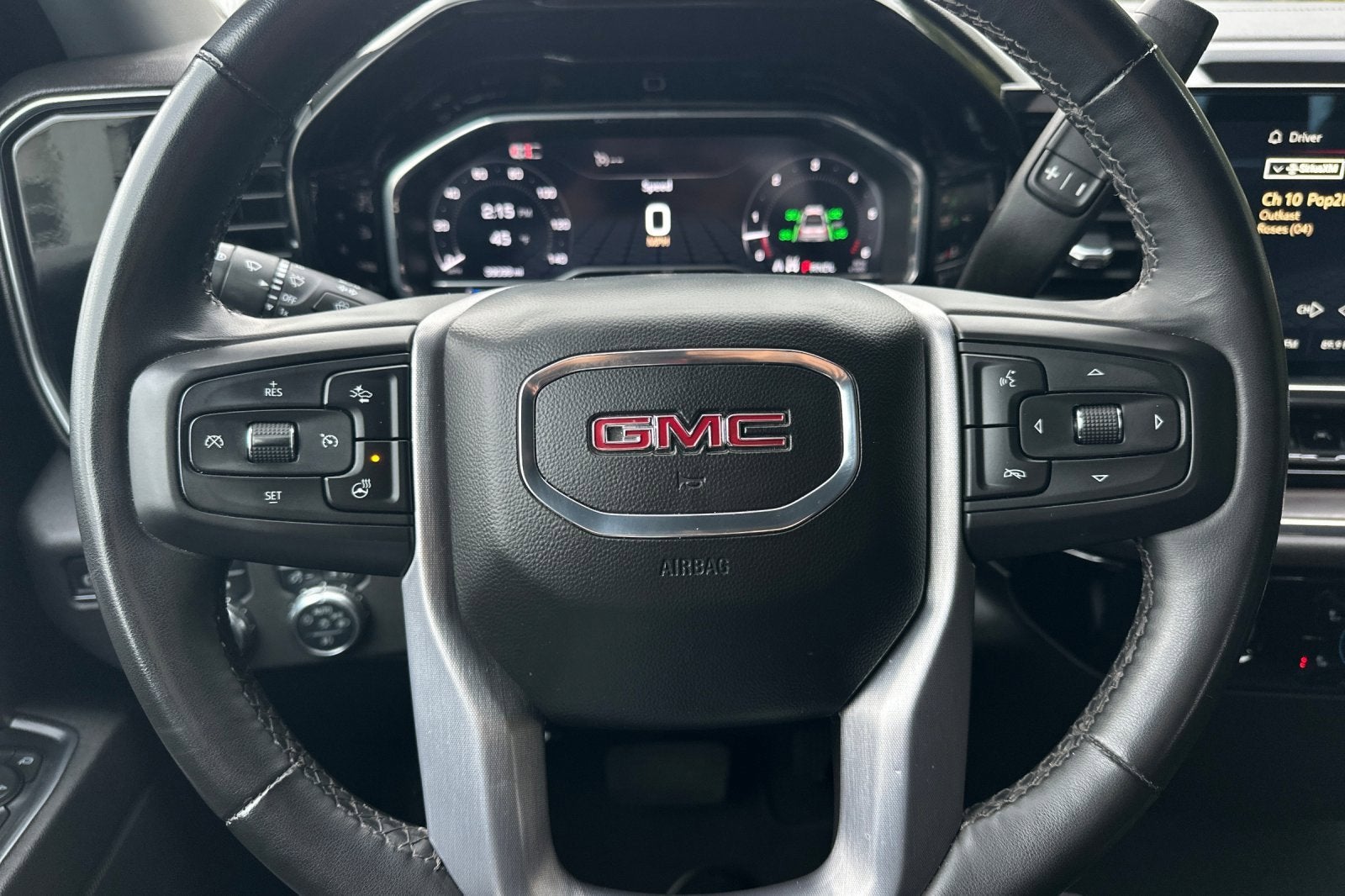 2024 GMC Sierra 1500 SLT