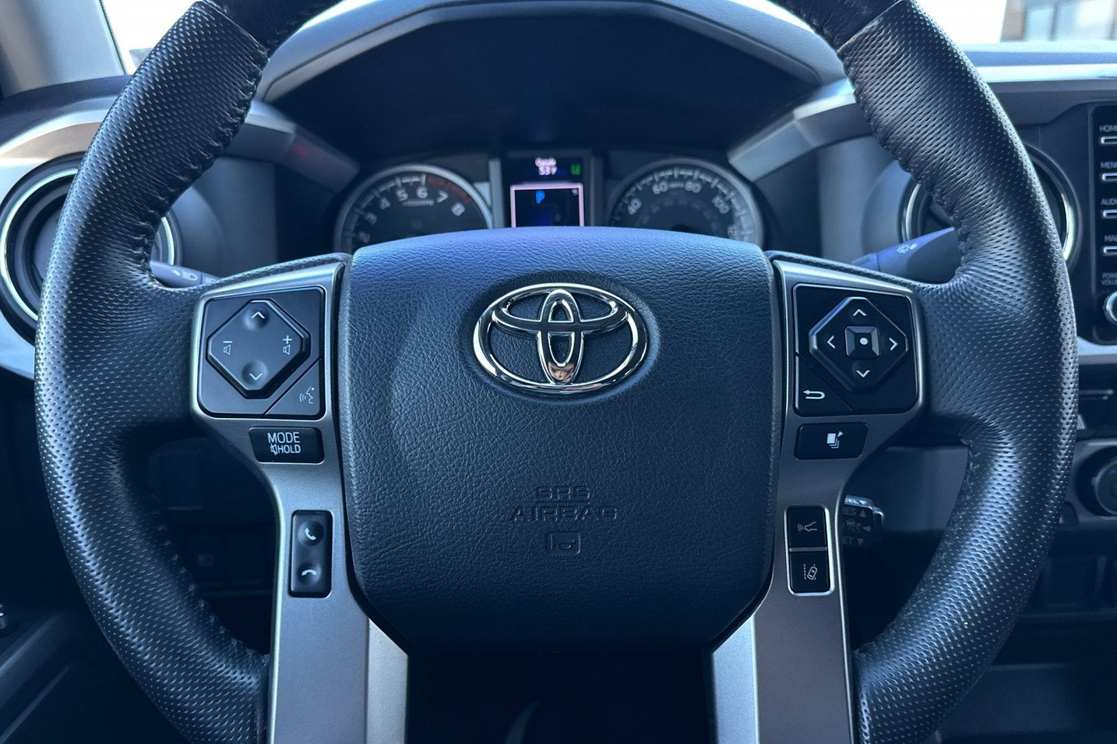 2022 Toyota Tacoma 2WD SR5