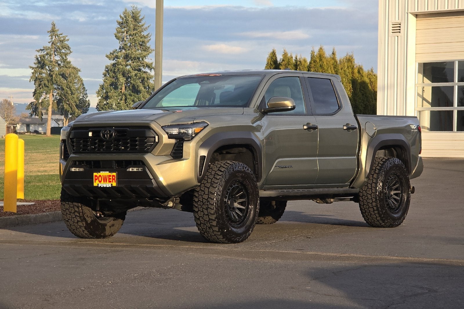 2025 Toyota Tacoma 4WD SR