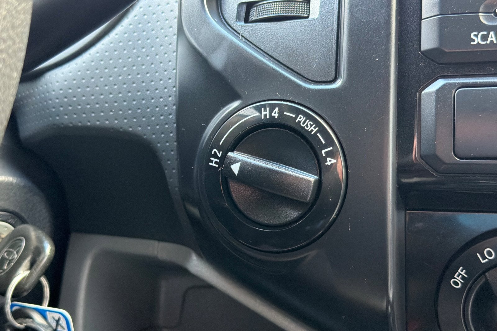 2012 Toyota Tacoma DBL CAB 4WD V6 AT