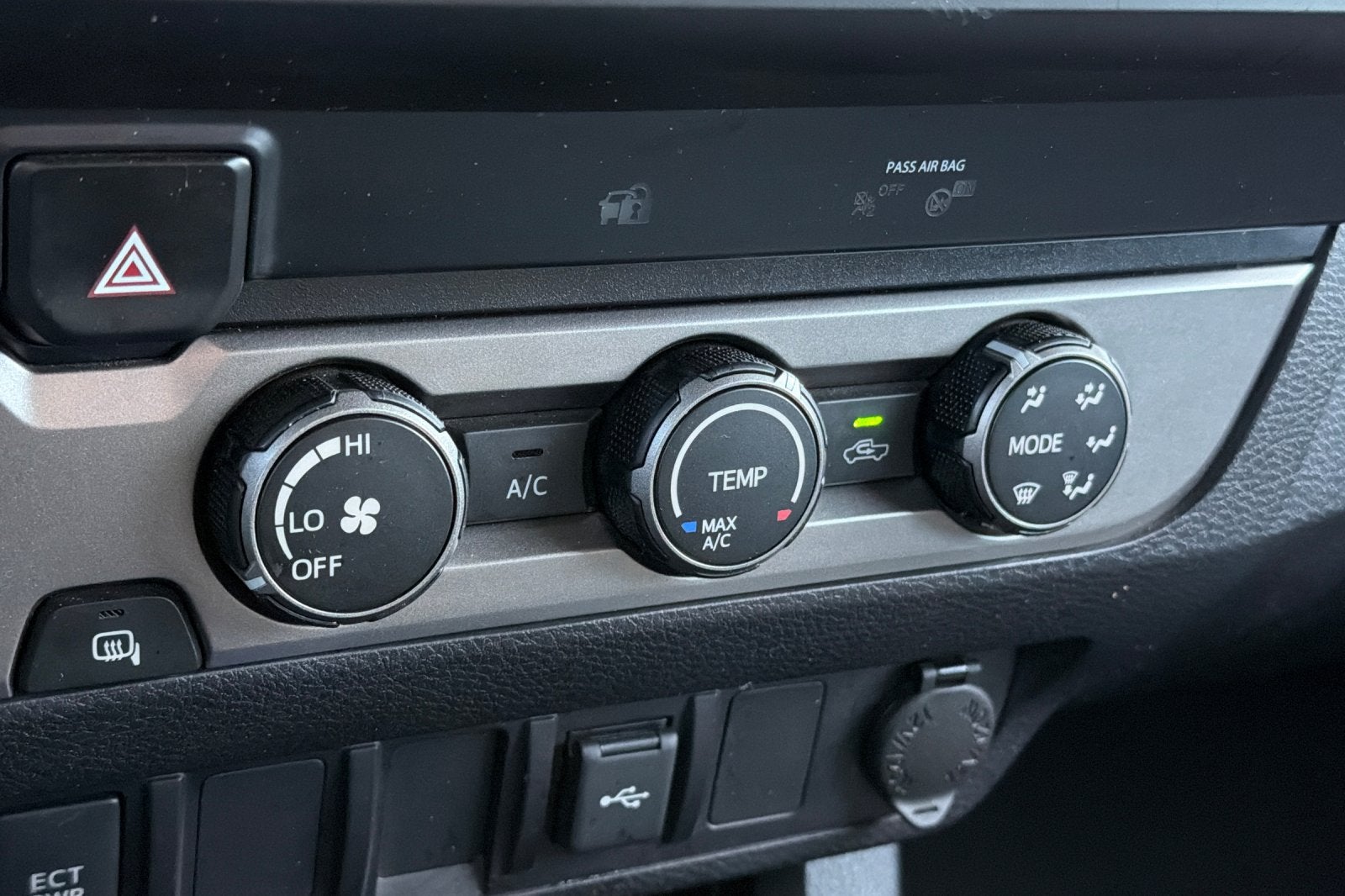 2022 Toyota Tacoma 2WD SR