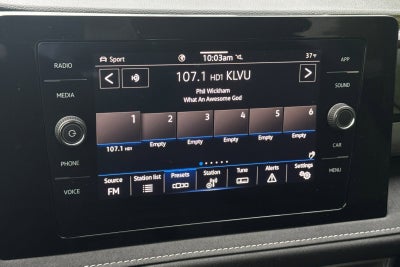 2025 Volkswagen Taos SE Black