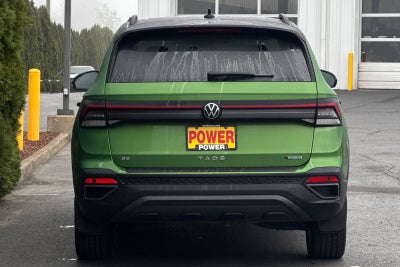 2025 Volkswagen Taos SE Black