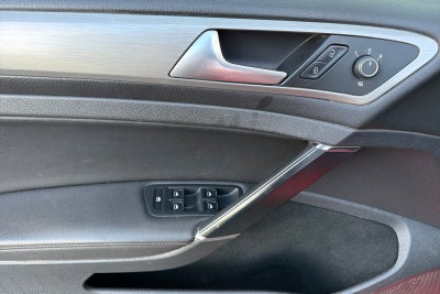 2015 Volkswagen Golf TDI S