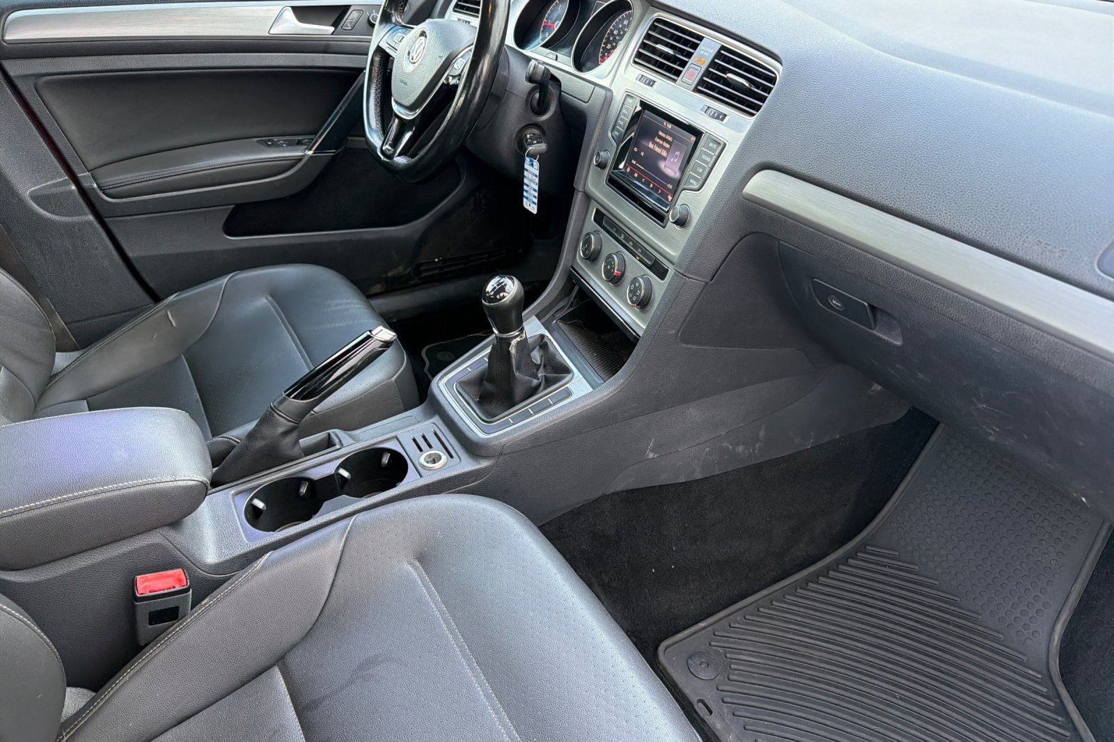 2015 Volkswagen Golf TDI S