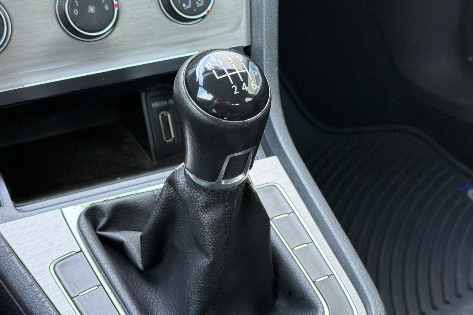 2015 Volkswagen Golf TDI S