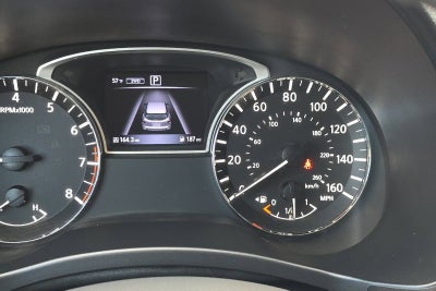 2017 Nissan Pathfinder SV