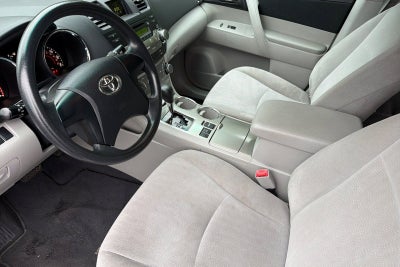 2012 Toyota Highlander Base