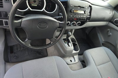 2005 Toyota Tacoma REG CAB 2WD AT