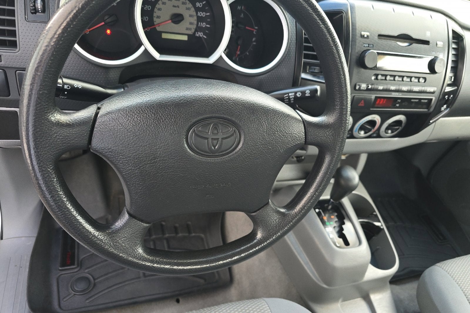 2005 Toyota Tacoma REG CAB 2WD AT