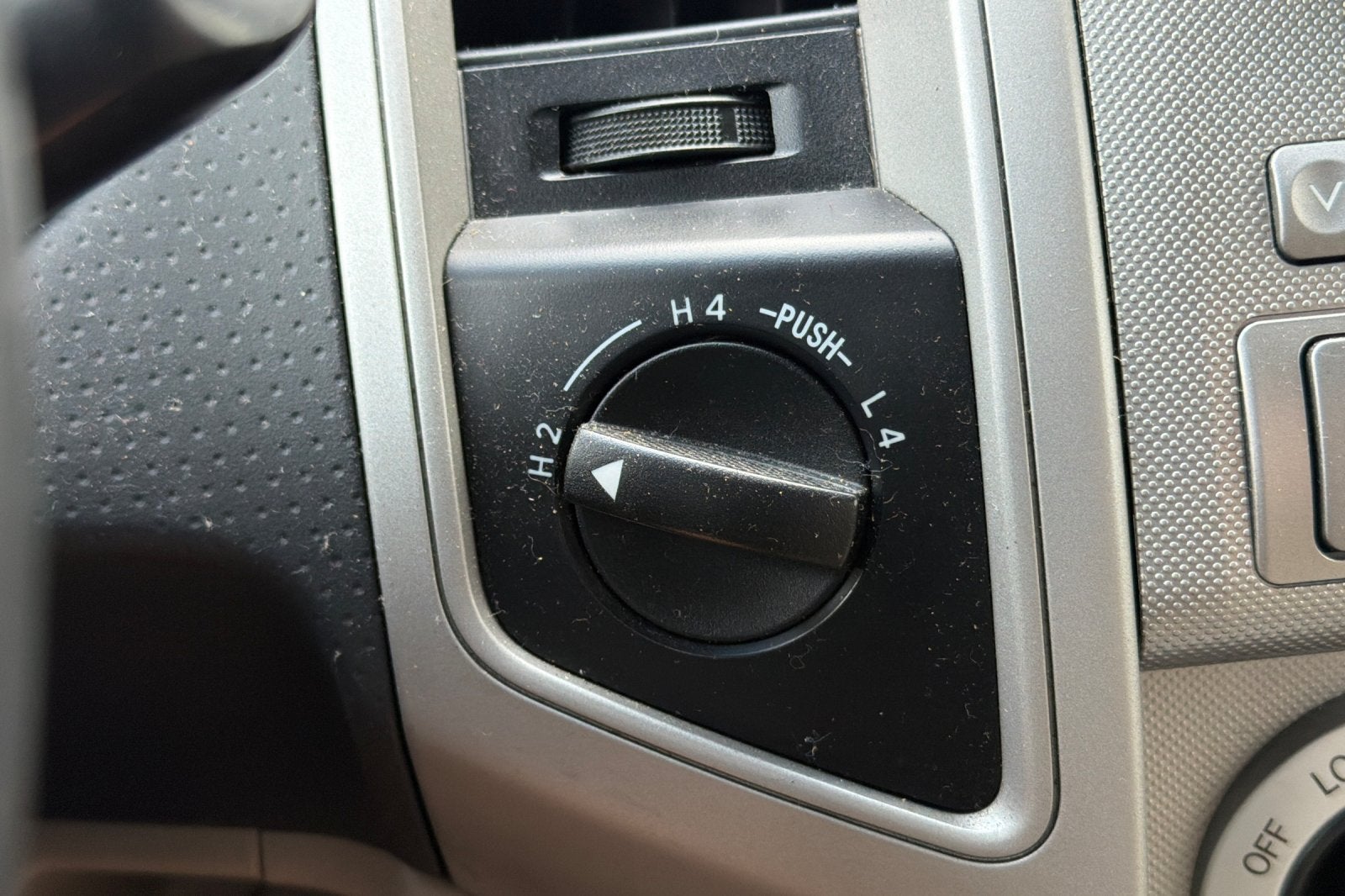 2005 Toyota Tacoma ACC CAB 4WD V6 AT
