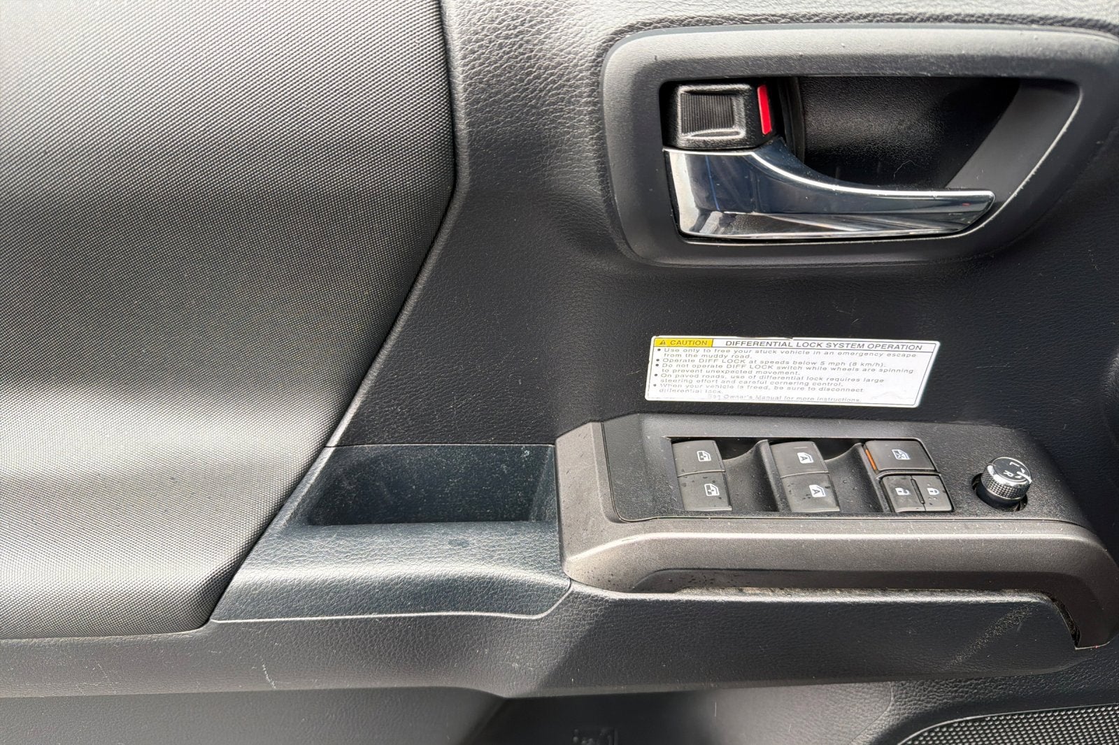 2018 Toyota Tacoma SR