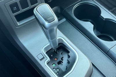 2012 Toyota Tundra 4WD Truck CREW 4WD V8 5.7 G