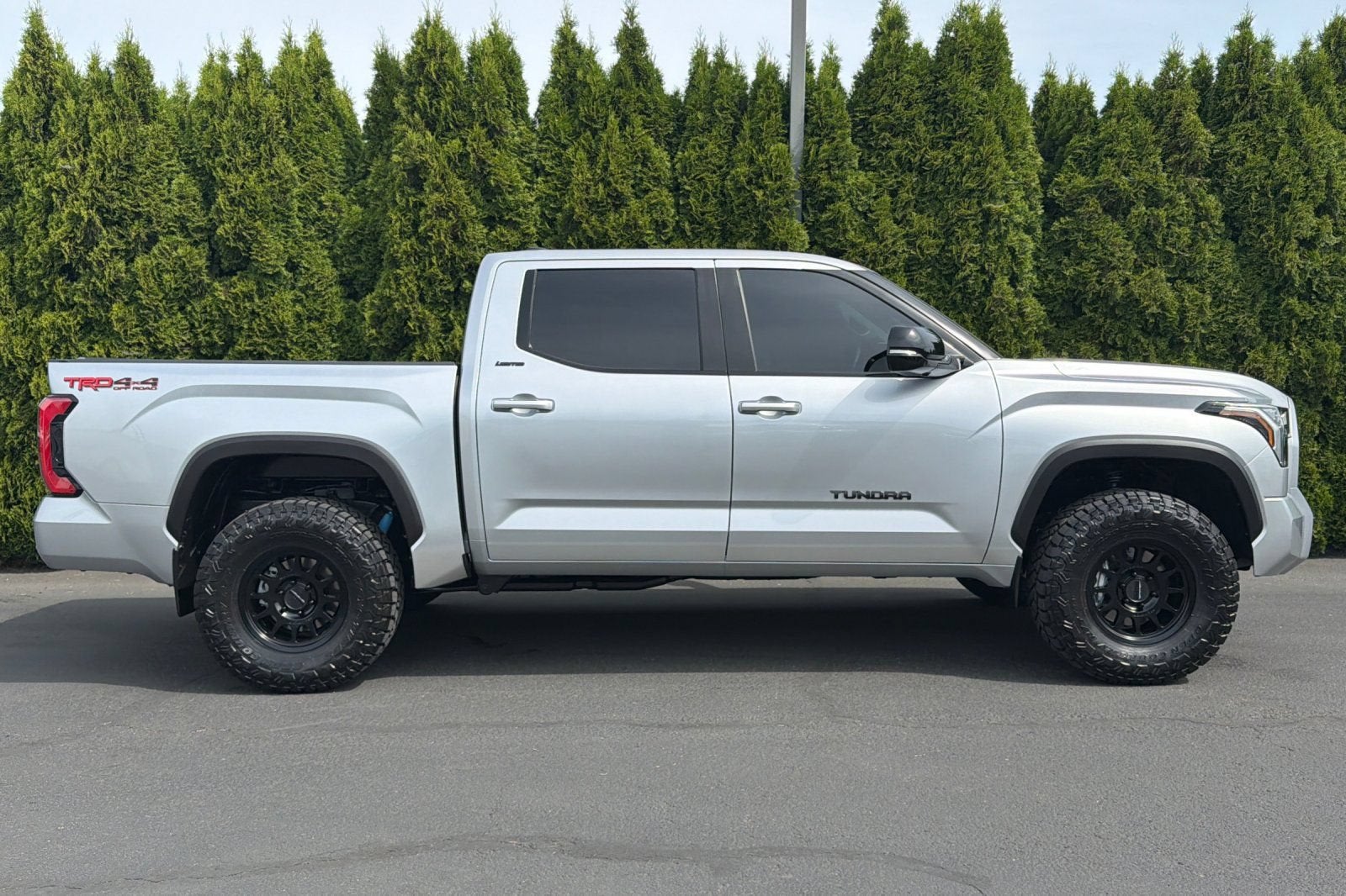 2025 Toyota Tundra 4WD SR5
