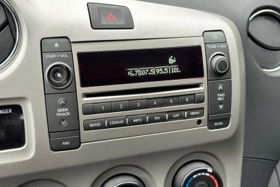 2010 Pontiac Vibe w/1SB