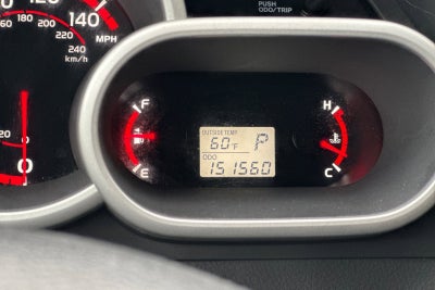 2010 Pontiac Vibe w/1SB