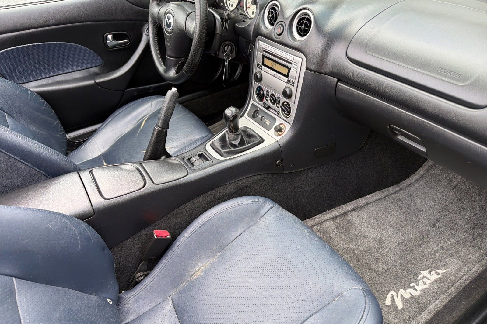 2004 Mazda Mazda MX-5 Miata Cloth