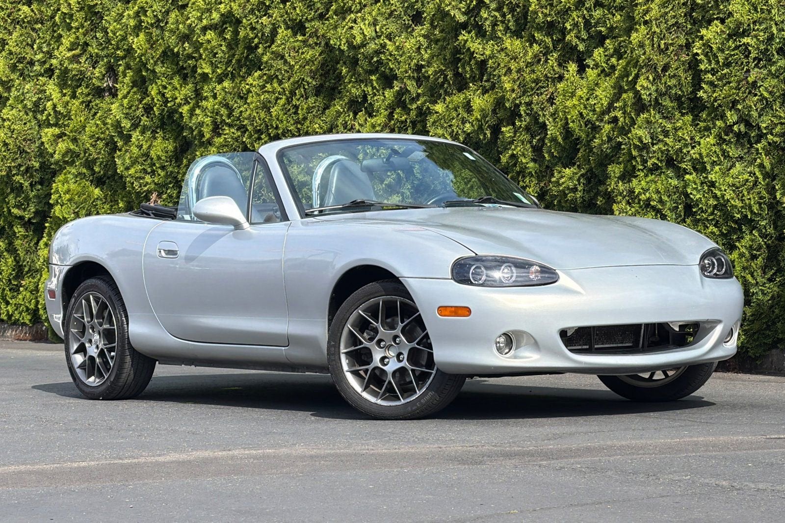 2004 Mazda Mazda MX-5 Miata Cloth