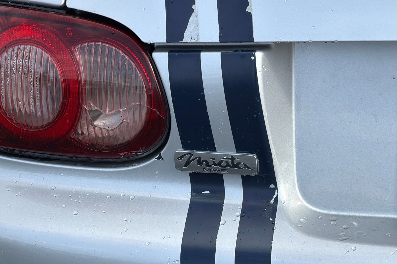 2004 Mazda Mazda MX-5 Miata Cloth