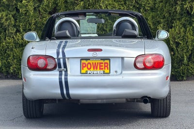2004 Mazda Mazda MX-5 Miata Cloth