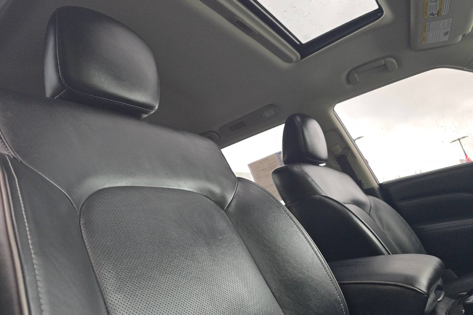 2022 INFINITI QX80 LUXE