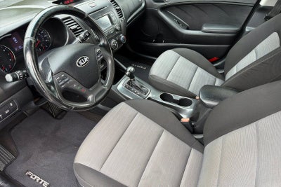 2016 Kia Forte 5-Door EX