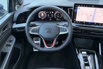 2025 Volkswagen Golf GTI SE