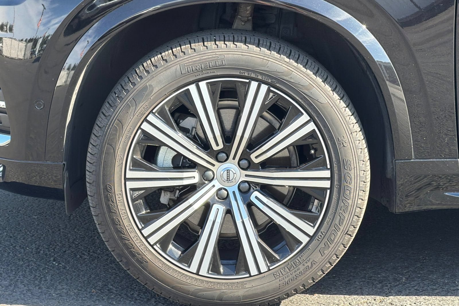 2024 Volvo XC90 Plus Bright Theme