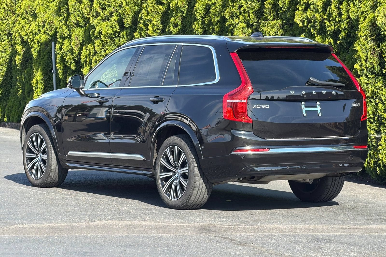 2024 Volvo XC90 Plus Bright Theme