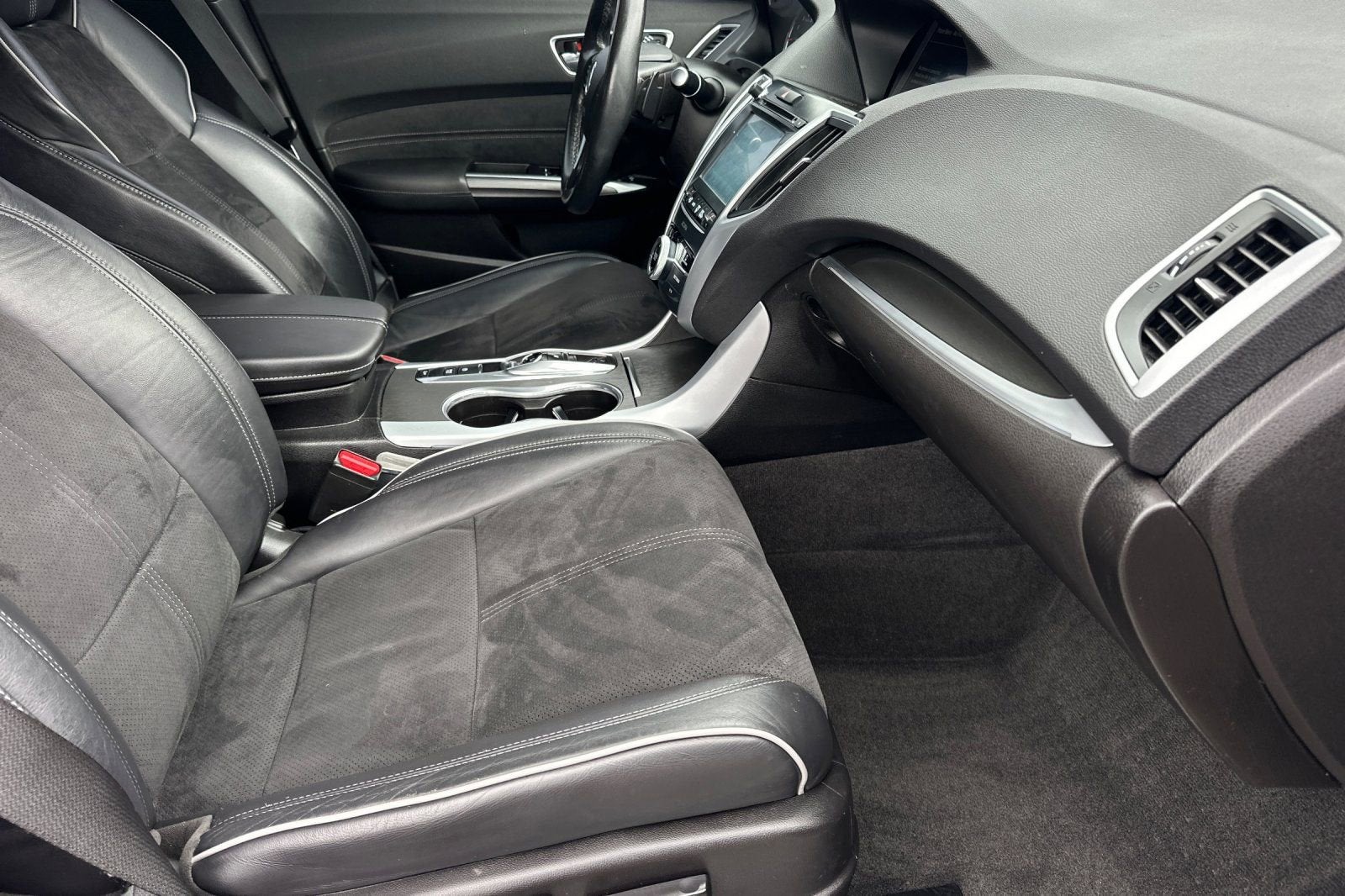 2019 Acura TLX w/A-Spec Pkg