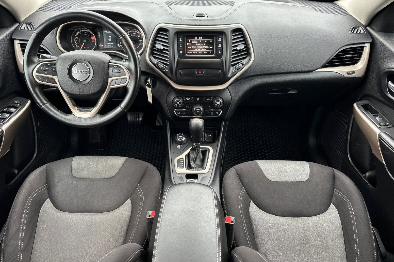 2017 Jeep Cherokee Sport