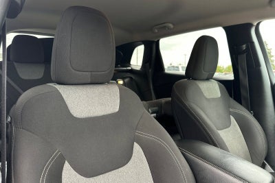 2017 Jeep Cherokee Sport