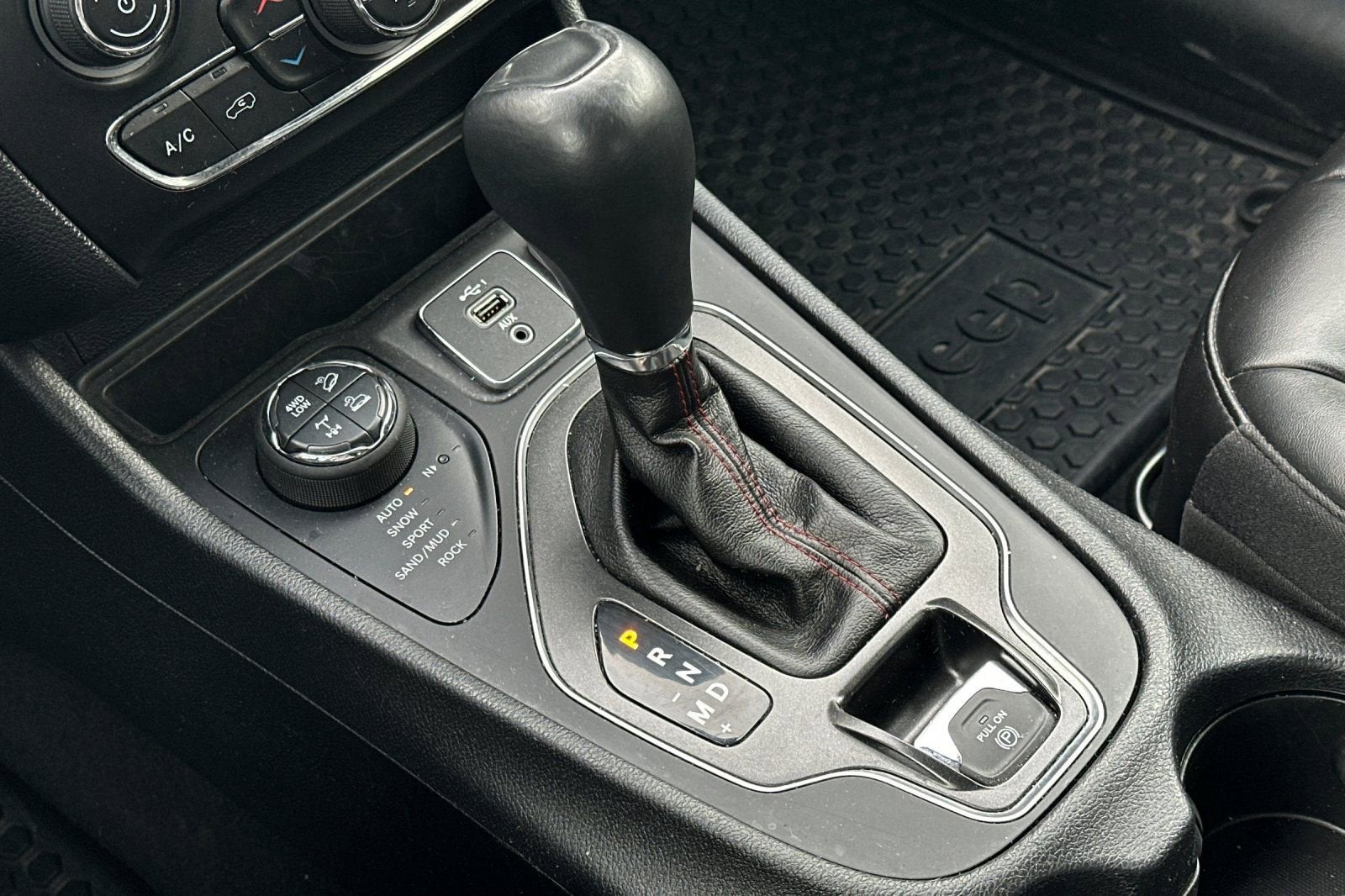 2020 Jeep Cherokee Trailhawk