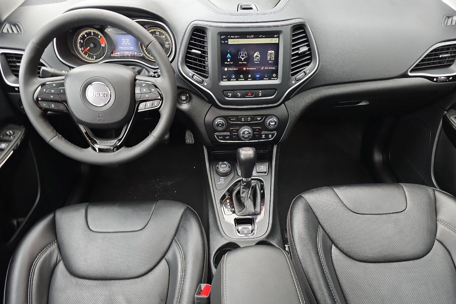 2023 Jeep Cherokee Altitude Lux