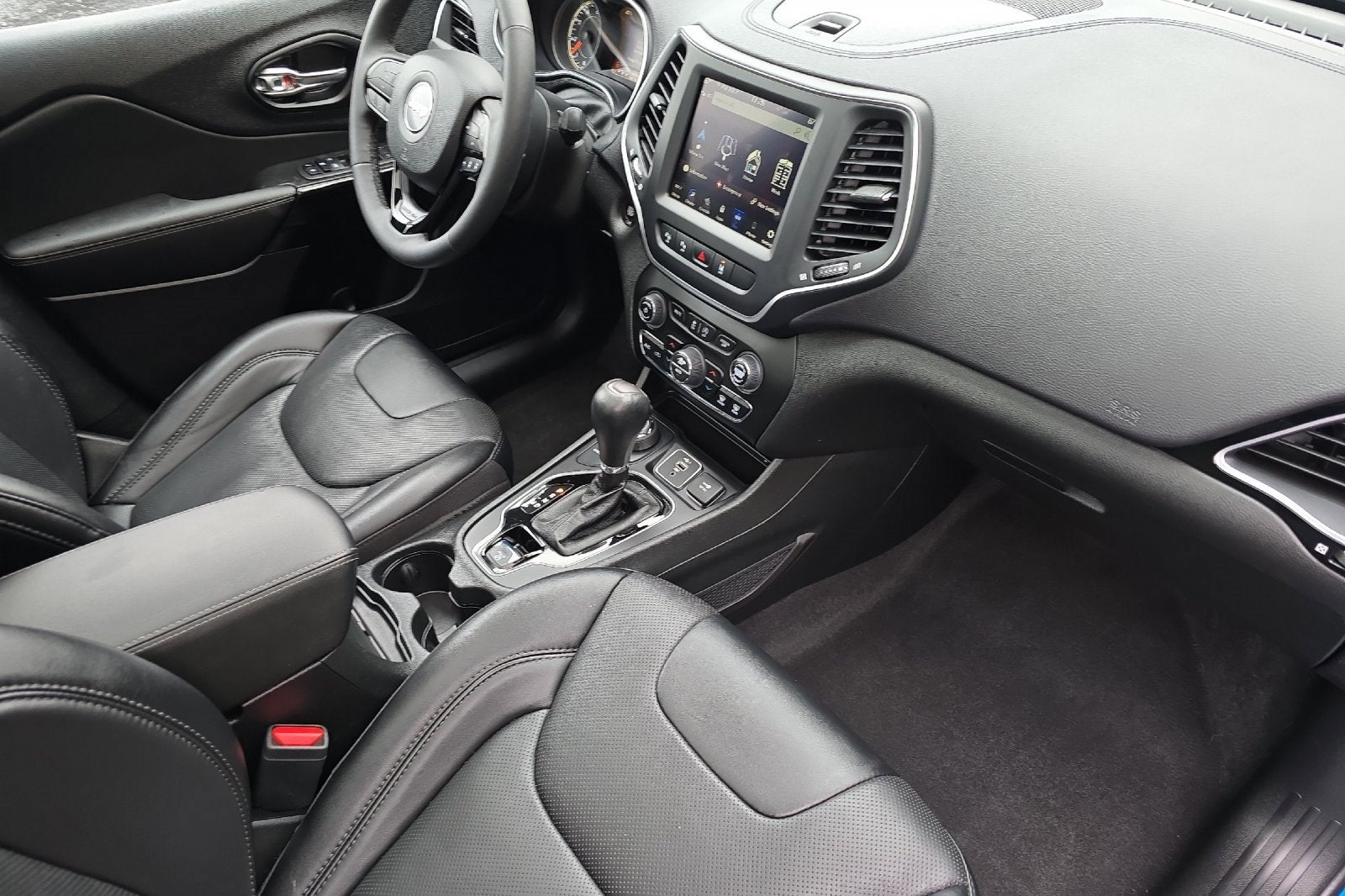 2023 Jeep Cherokee Altitude Lux