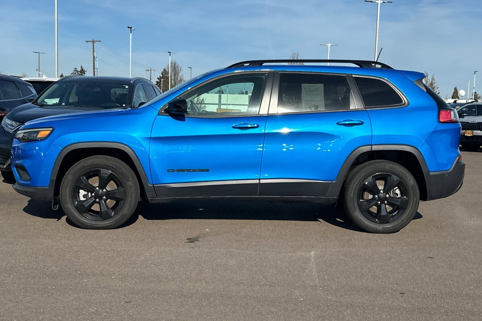 2023 Jeep Cherokee Altitude Lux