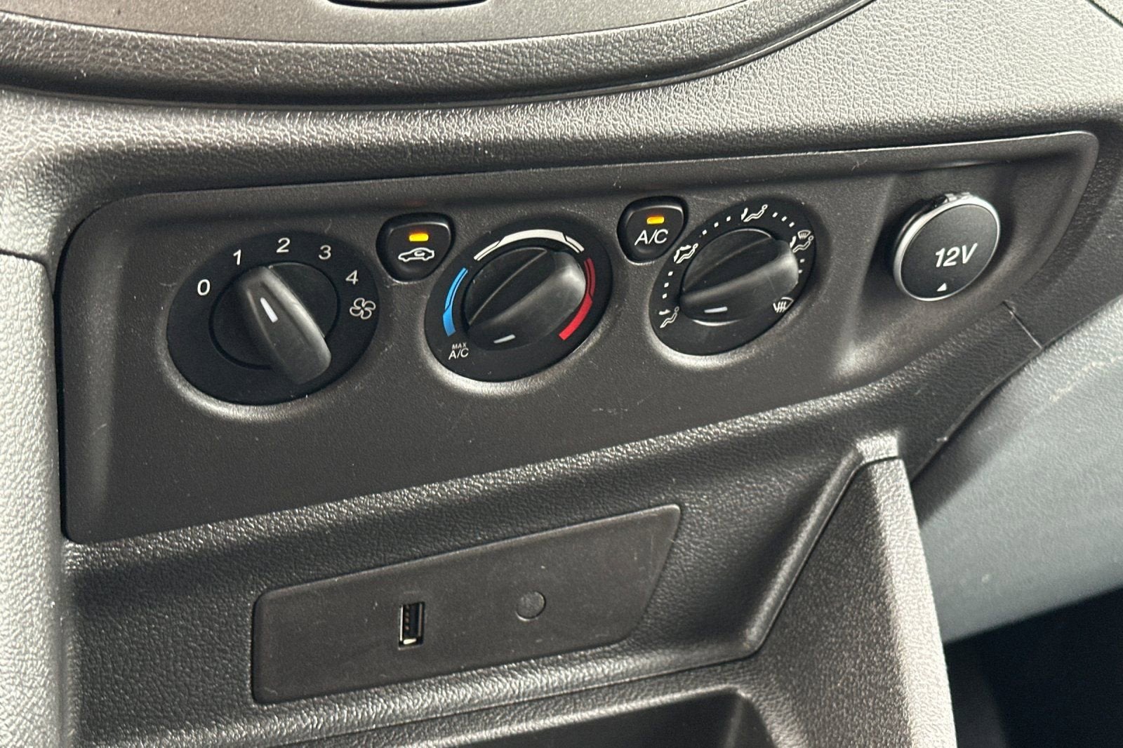 2017 Ford Transit Wagon XL